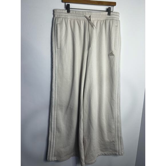 Adidas Wide Leg Cream Fuzzy Pants Size XLarge 27 inch inseam - Picture 1 of 6
